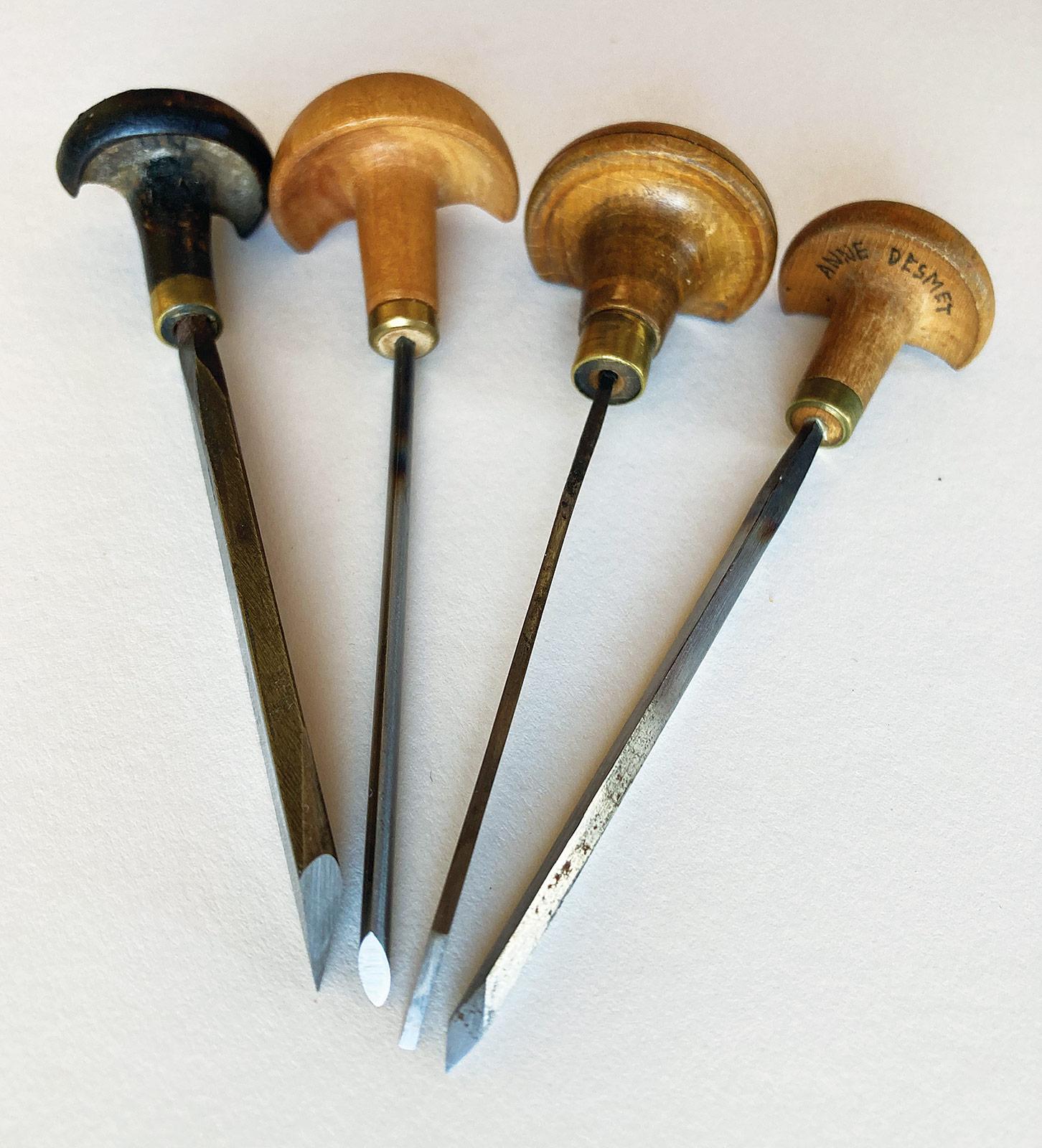 <p>Wood engraving tools</p>