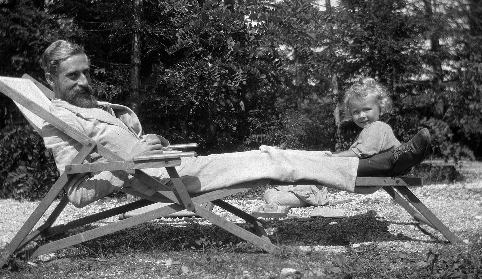 Maurits Cornelis en George Arnold Escher, 30 juli 1928