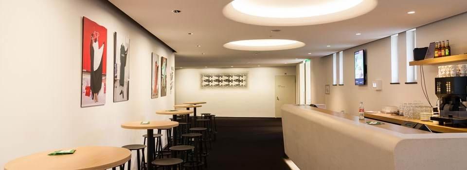 De huidige locatie in de Escherfoyer