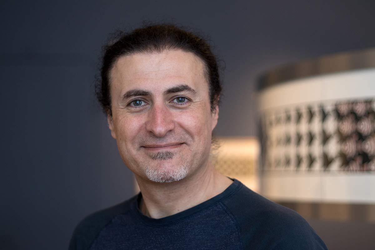 Medewerker maandag: Özgür Savas